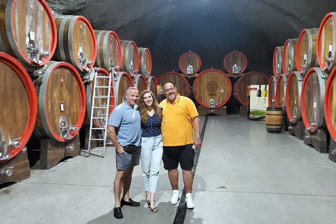 ALBANIA tour - Rozafa, Skadar lake, Niagara waterfalls, Shkodra - Niagara Waterfalls: a quick stop with seasonal appeal