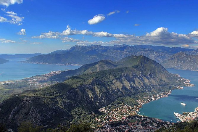 Aphrodisiac Boat tour and Blue Cave swimming - Rose and the Yugoslav submarine tunnels