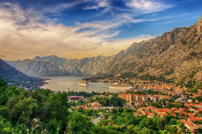 Authentic Kotor Old Town Walking Tour - Why a short guided walk works well in Kotor