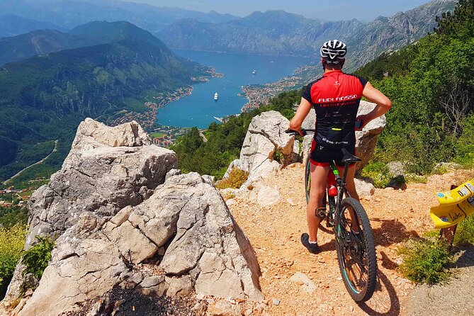 Bike tour - Panoramic downhill from Njeguši and Kotor serpentines - Who will enjoy this ride most?