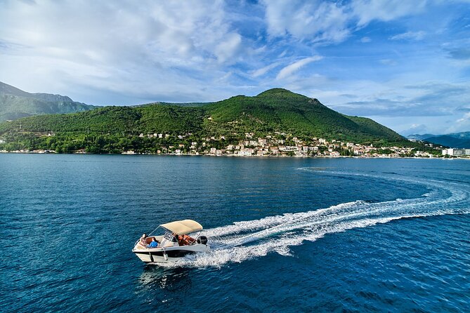 Blue Cave Guided Tour in Kotor Bay - A five-minute look at Mamula Fortress