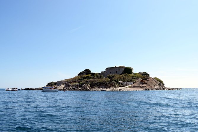 Blue Cave & Lady of the Rocks 3 hrs private tour (up to 5 pax) - Inside the former submarine tunnel