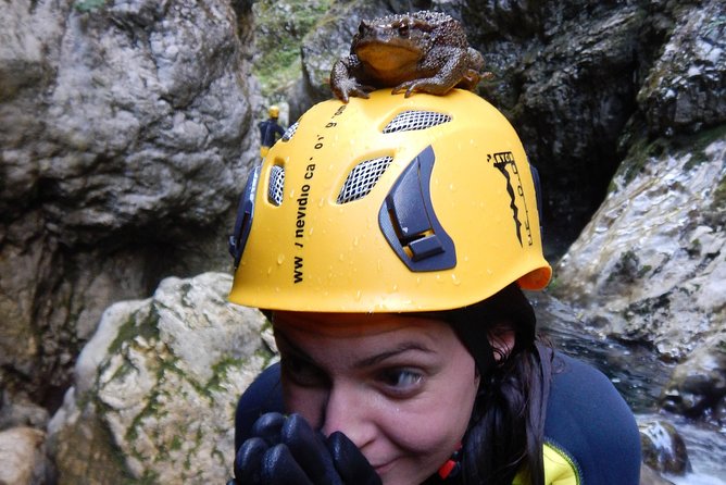 Canyoning in Nevidio Canyon - 11:00 to 15:00, the main Nevidio Canyon challenge