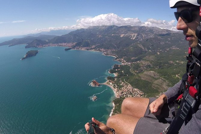 Exclusive Paragliding Montenegro - The First Few Minutes in the Air