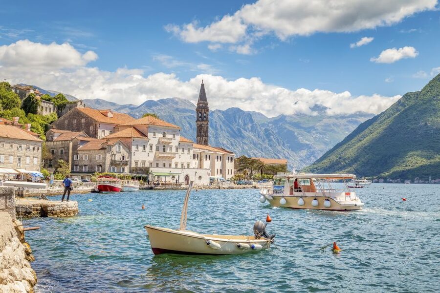 From Dubrovnik: Montenegro Day Trip - Three useful hours inside Kotor Old Town