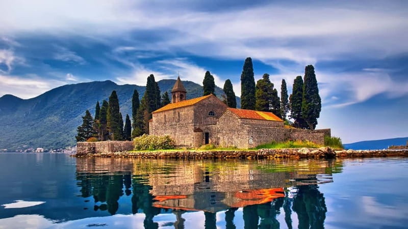 From Dubrovnik: Montenegro Day Trip with Boat Cruise - Making the most of 2.5 hours in Kotor