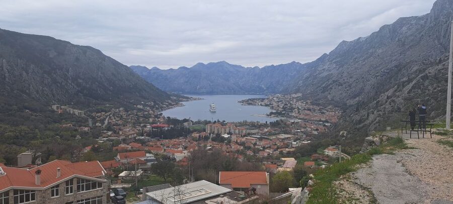 From Dubrovnik: Perast, Kotor & Budva Small-Group Day Trip - Budva for lunch, old streets, and a possible swim