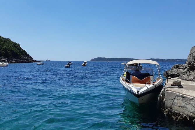 Group Blue Cave tour with a beach stop - 4h duration - Dobrec Beach and the submarine pens
