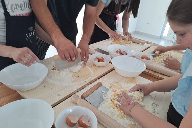 Handmade Pasta Cooking Class with Italian Chef in Montenegro - Start with sauce, then make the dough