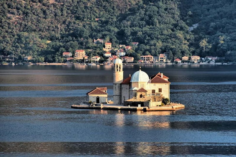 Montenegro Day Trip & Kotor Bay Short Boat Cruise - Perast and its baroque waterfront