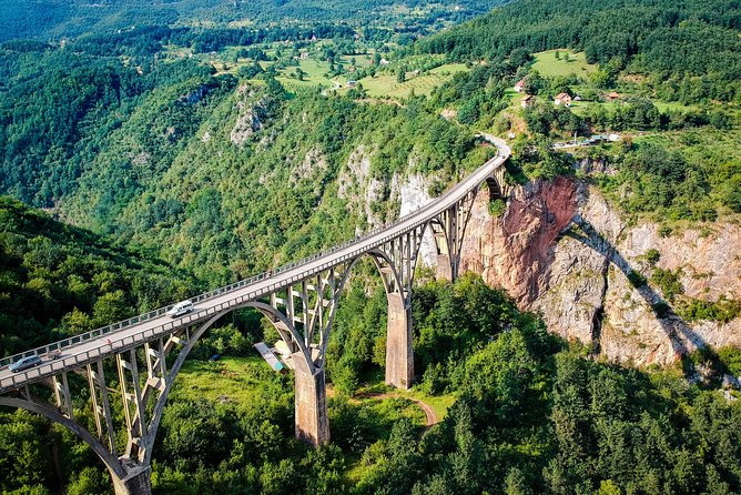 North Montenegro Tour:Žabljak - NP Durmitor - Black Lake - Đurđevića Tara Bridge - The 2.5-hour road from Kotor to Žabljak