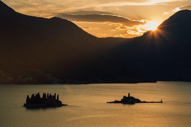 Perast & Our Lady of the Rocks 1,5 hours private tour - Twenty minutes in baroque Perast