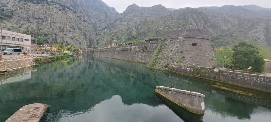 Private Tour: Montenegro Day Trip from Dubrovnik - Budva for sea views and free time