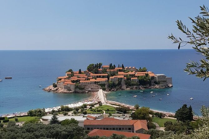 Private Transfer from Budva to Podgorica Airport and city - Reaching Podgorica Airport’s main gate