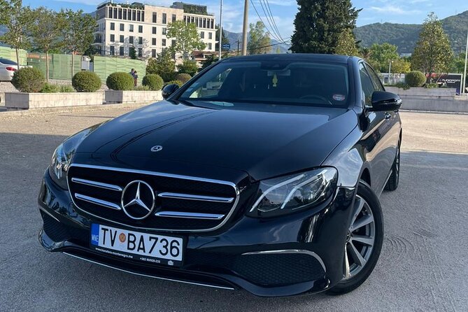 Private Transfer from Kotor or Perast to Dubrovnik airport - Crossing from Montenegro into Croatia
