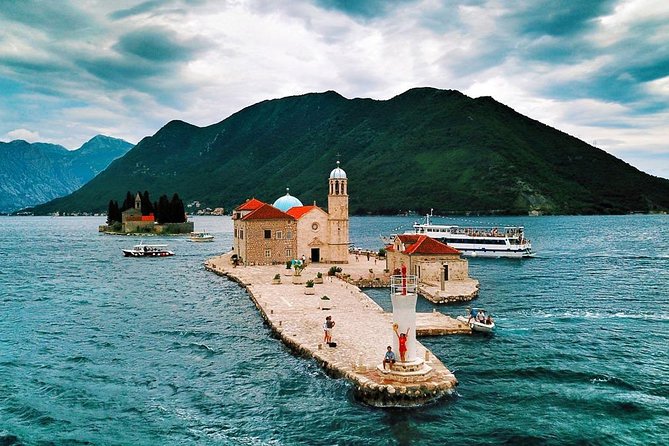 Private Transfer from Tivat airport to Perast - How the private format affects the experience