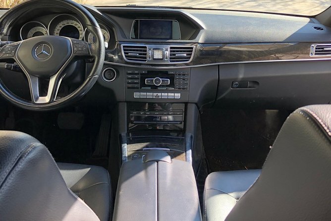 Private Transfer from Tivat airport to Tivat city or Porto Montenegro - What the air-conditioned car adds