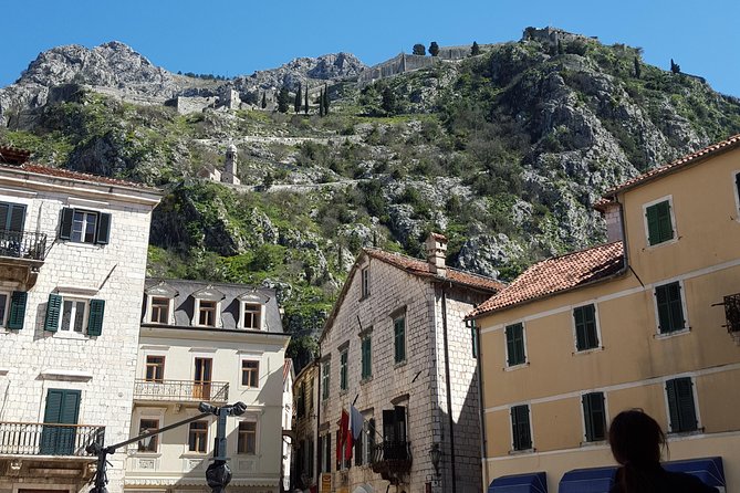 Private Walking tour with Wine and Food - Timing, weather, and practical details