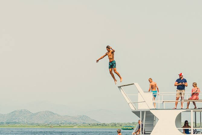 Skadar Lake & Crnojevića River: Swimming, Snacks & Wine - Water lilies in Skadar Lake National Park