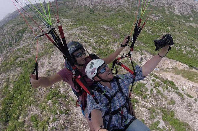 Tandem paragliding in Budva /All-inclusive - The view, the flight time, and the GoPro option