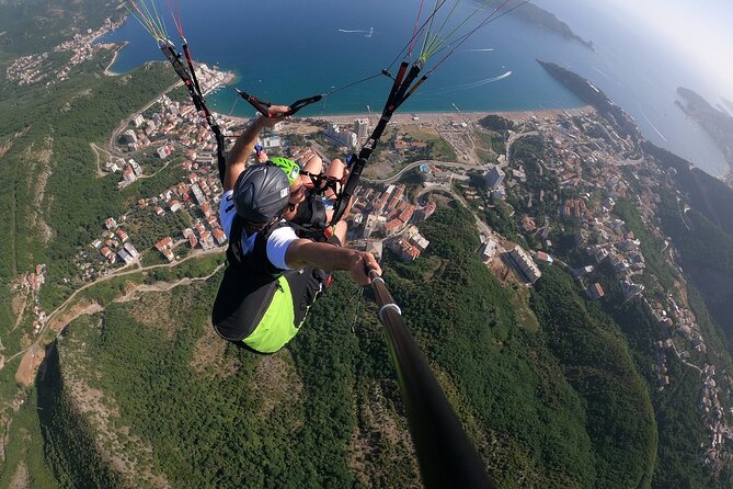 Tandem paragliding tour in Budva Montenegro - The preparation and launch