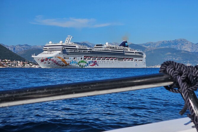Ticket Tour: Blue Cave, Mamula Island, Submarine Tunnel, Lady of the Rocks (3h) - The Blue Cave at its brightest